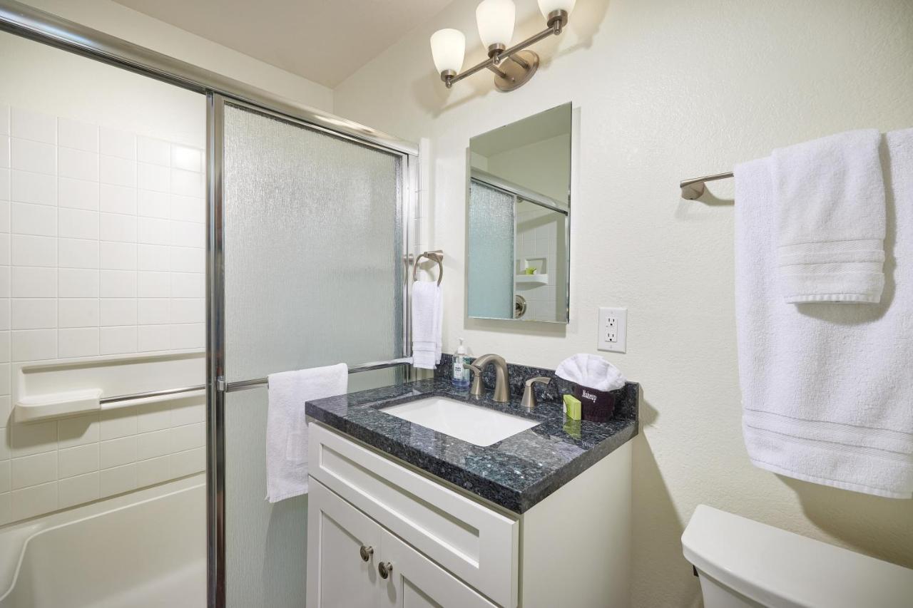 Oceanside Beach Condos Bagian luar foto